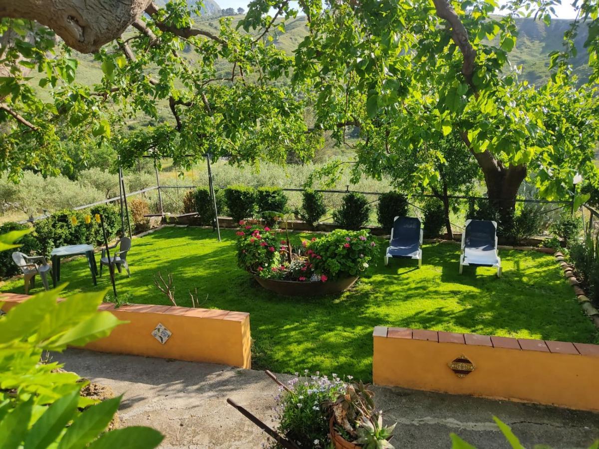 Casa Vacanze Fondaco Di Scillato Scillato  Екстер'єр фото